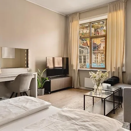 Floyen - Private With The Location In * برغن