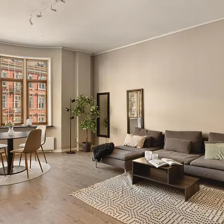 Floyen - Private With The Location In Проживание в семье *