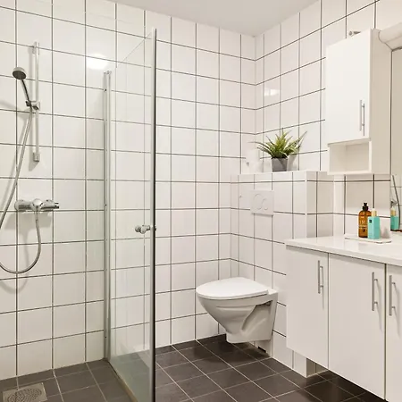 Проживание в семье Floyen - Private With The Location In