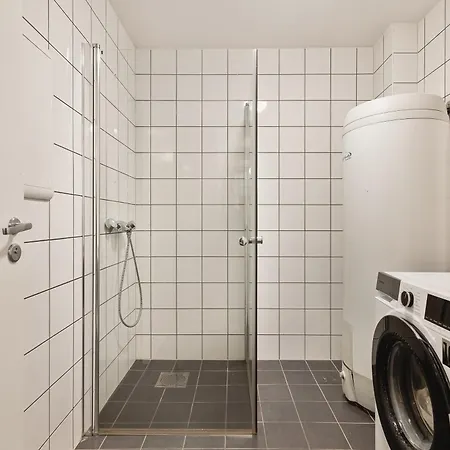 Floyen - Private With The Location In Проживание в семье